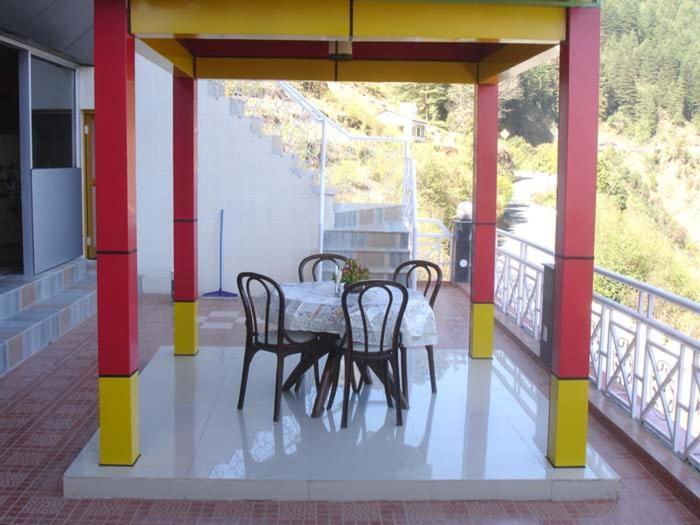 Hotel Crystal Palace Dhanaulti Exterior photo